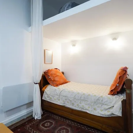 Charming Appt With Garden In The Heart Of Apartment Paris