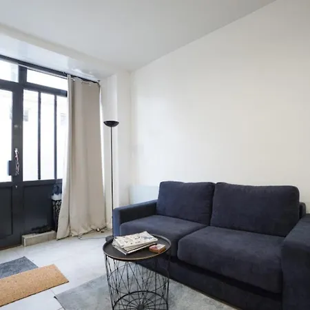 Charming Appt With Garden In The Heart Of Paris